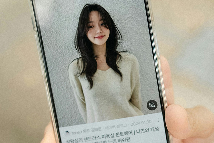 顯示人體經絡與按摩穴位的示意圖